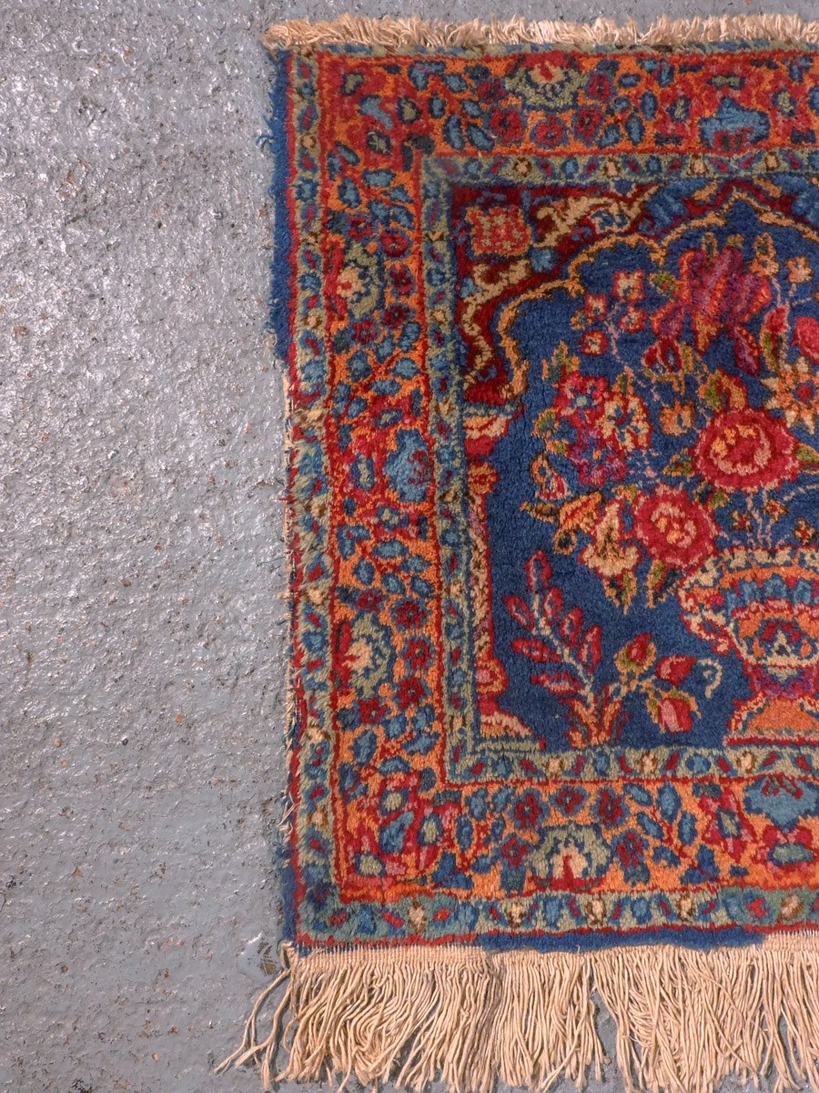 Muu käsinsolmittu Kirman-villamatto, 54 × 49 cm