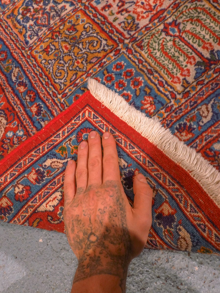 Muu käsinsolmittu Moud-villamatto, 247 × 152 cm