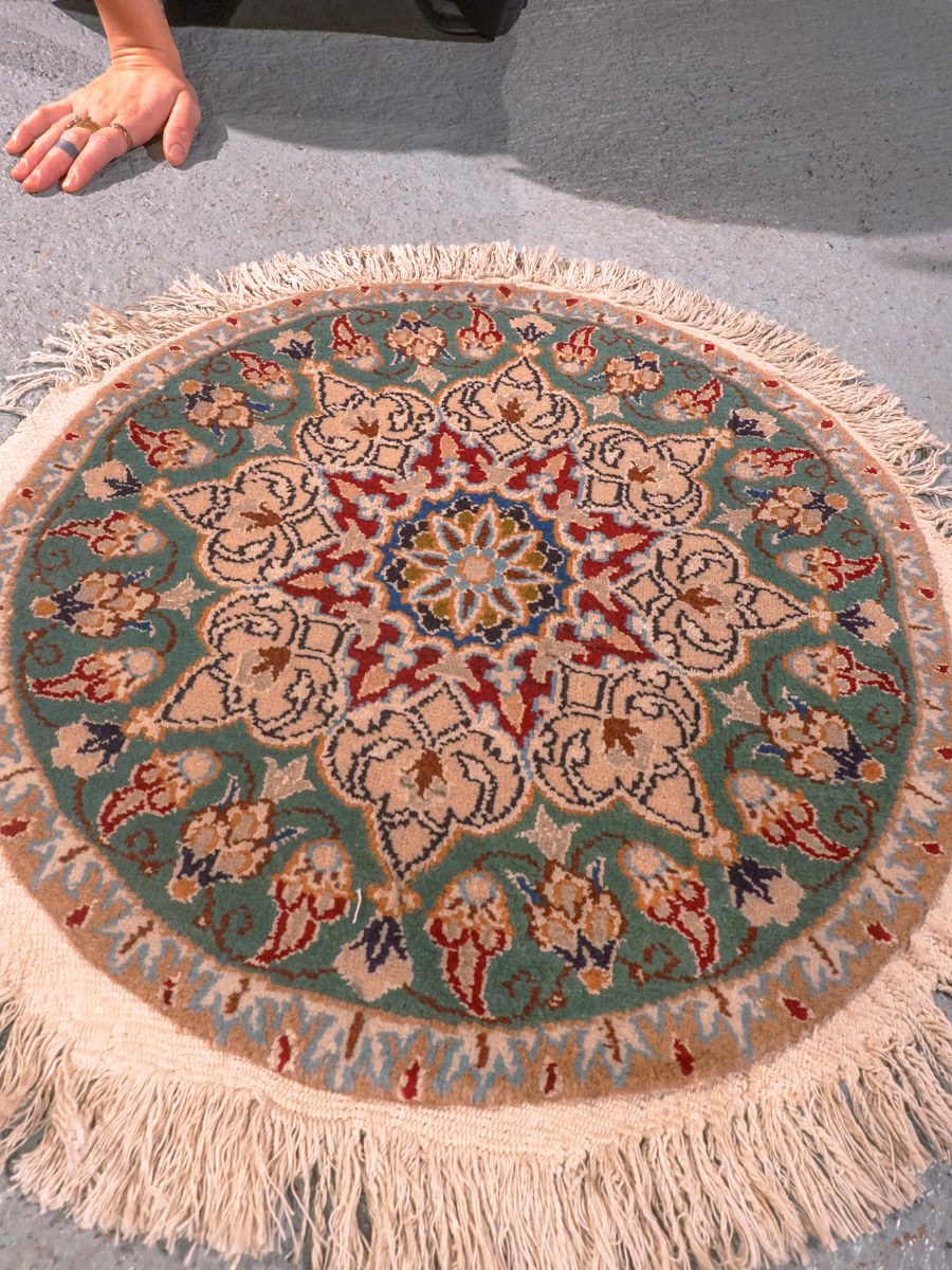 Muu käsinsolmittu Nain-villamatto, 61 × 58 cm