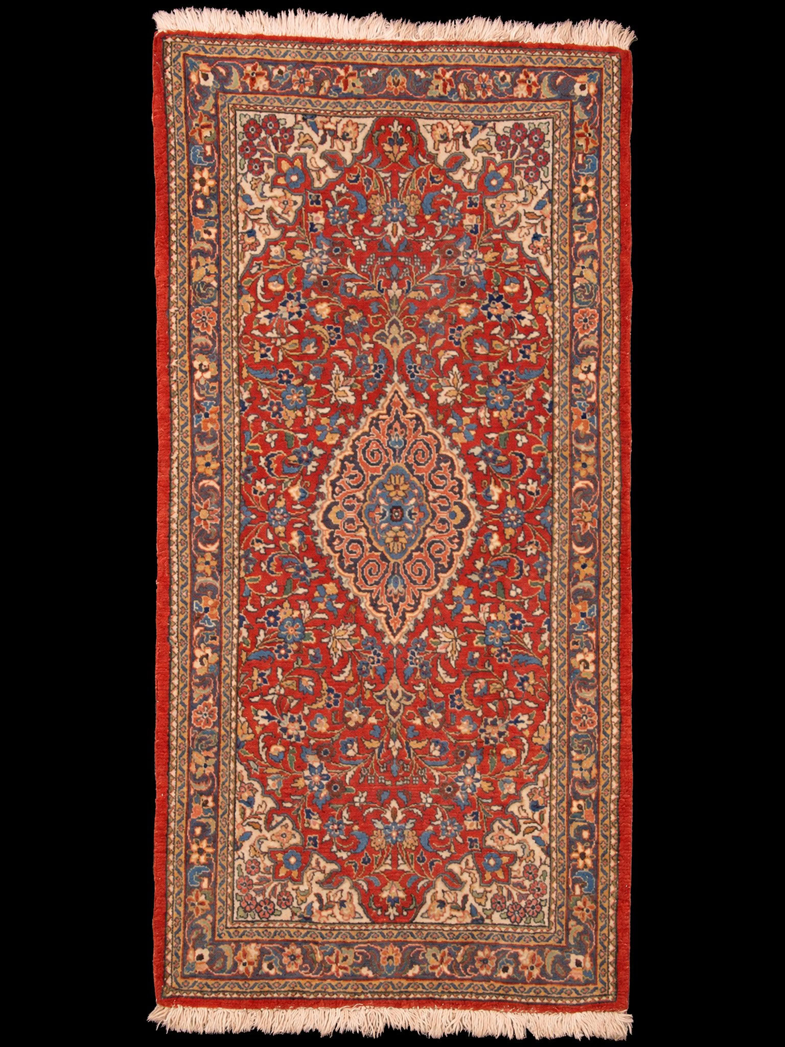 Punainen käsinsolmittu Sarouk-villamatto, 132 × 66 cm