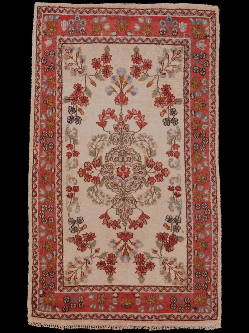 Punainen käsinsolmittu Sarouk-villamatto, 150 × 90 cm