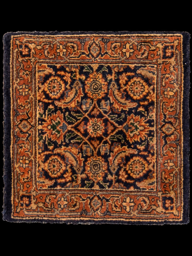 Maanläheinen käsinsolmittu Sarouk-villamatto, 45 × 43 cm