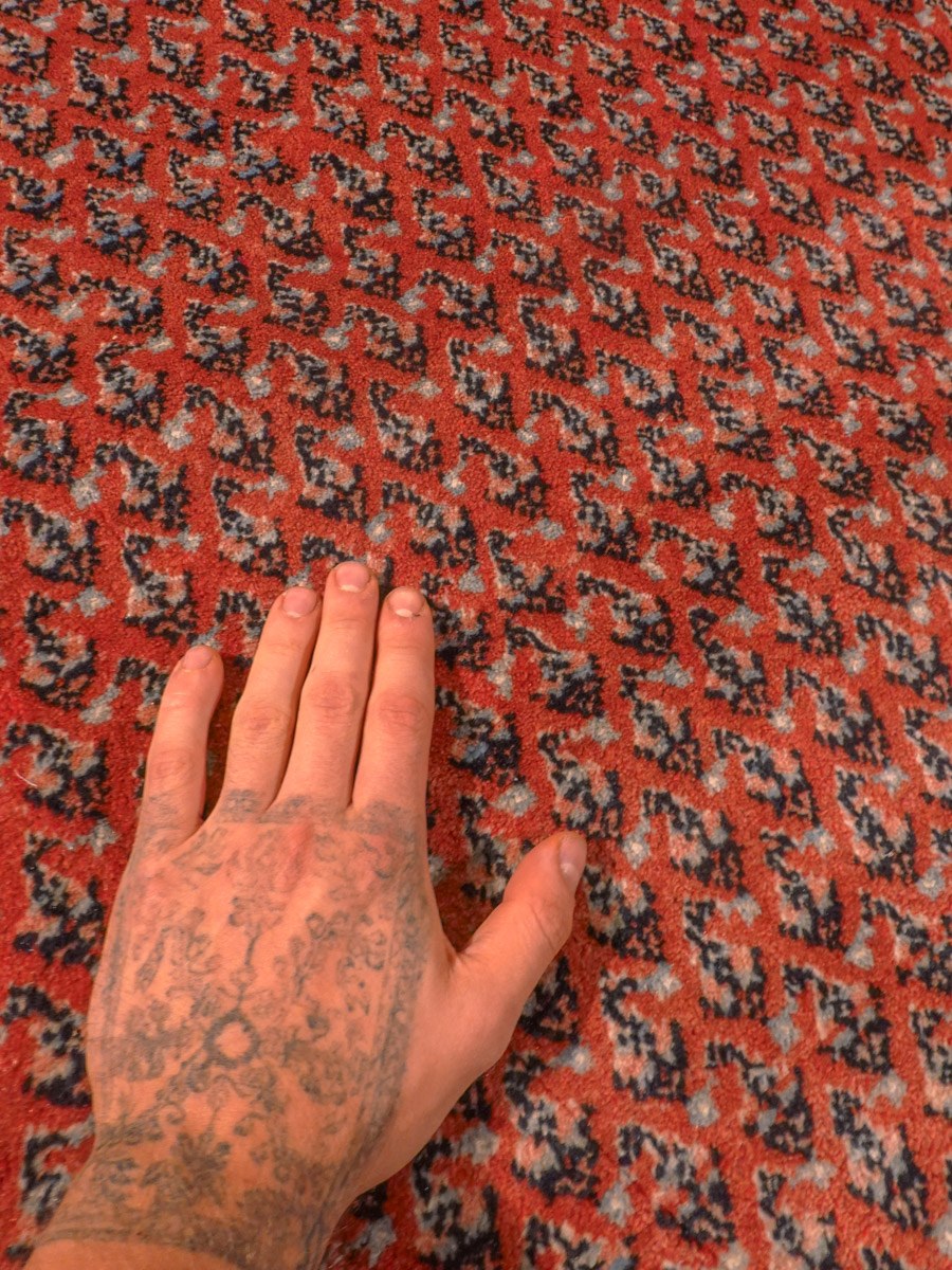Punainen käsinsolmittu Sarouk Mir-villamatto, 280 × 183 cm