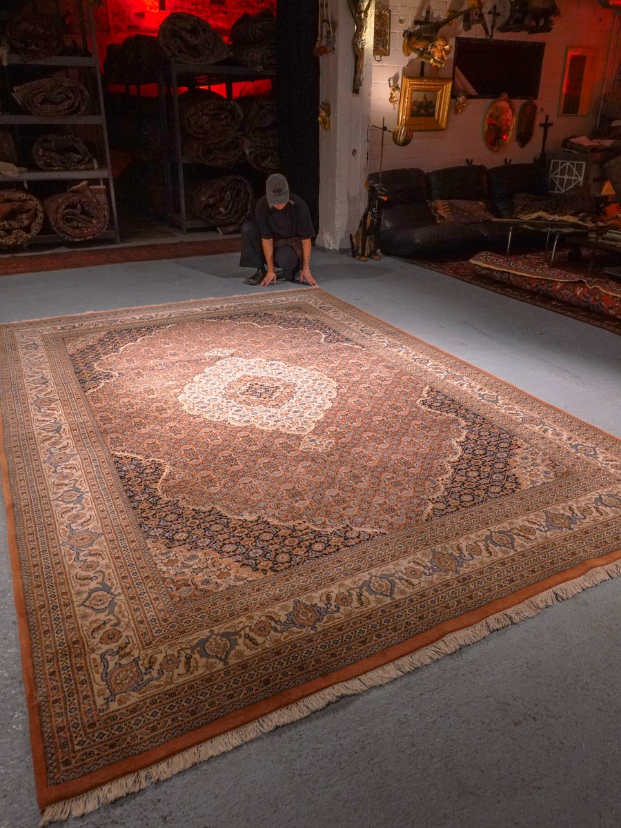 Maanläheinen käsinsolmittu Tabriz-villamatto, 344 × 235 cm