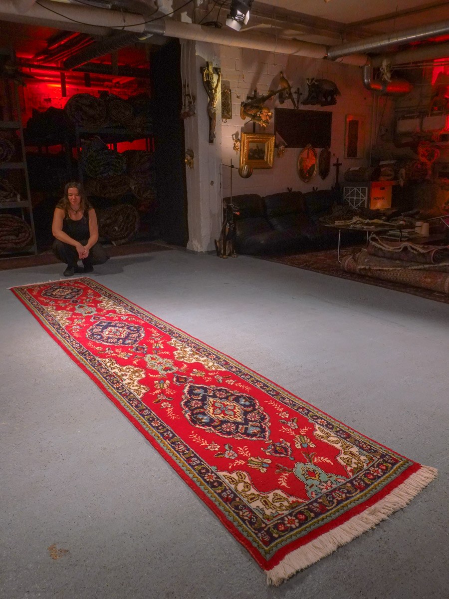 Punainen käsinsolmittu Tabriz-villamatto, 400 × 81 cm