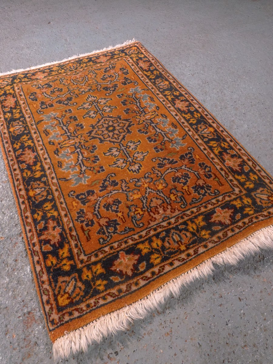 Maanläheinen käsinsolmittu Tabriz-villamatto, 74 × 51 cm
